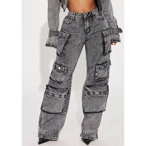 NWT Billie Low Slung Cargo Jeans - Acid Wash Black 16 Fashion Nova